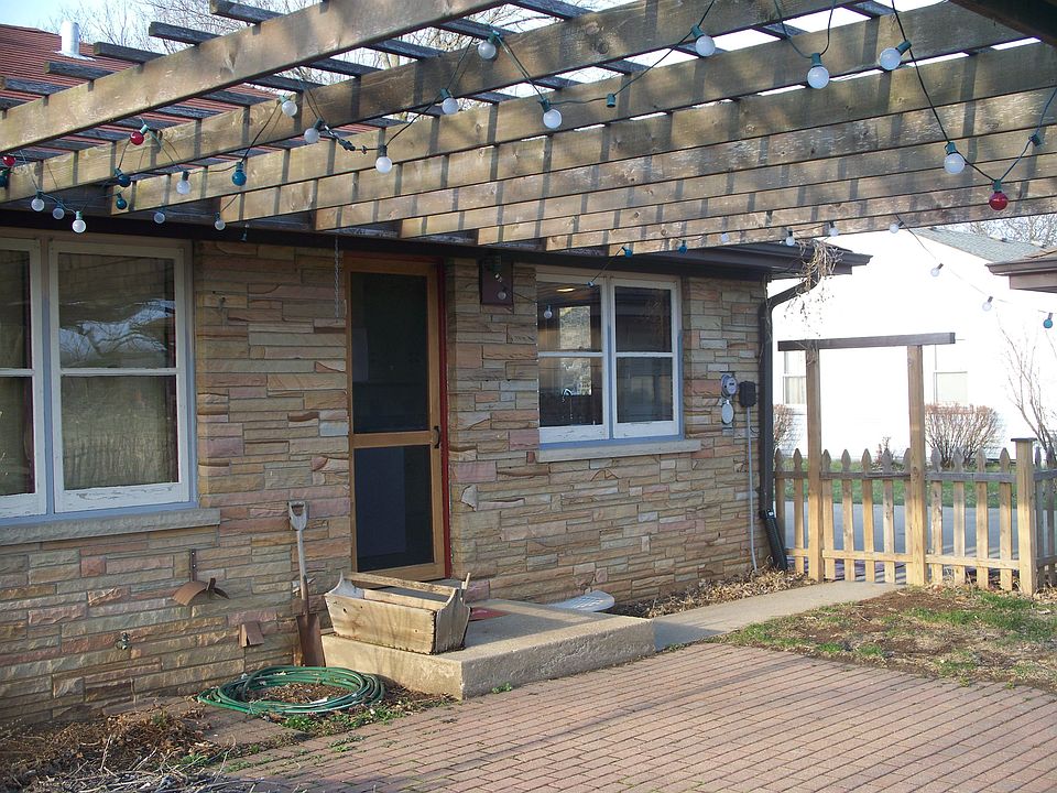 2nd image of 3051 Idaho Ave NW APT 201