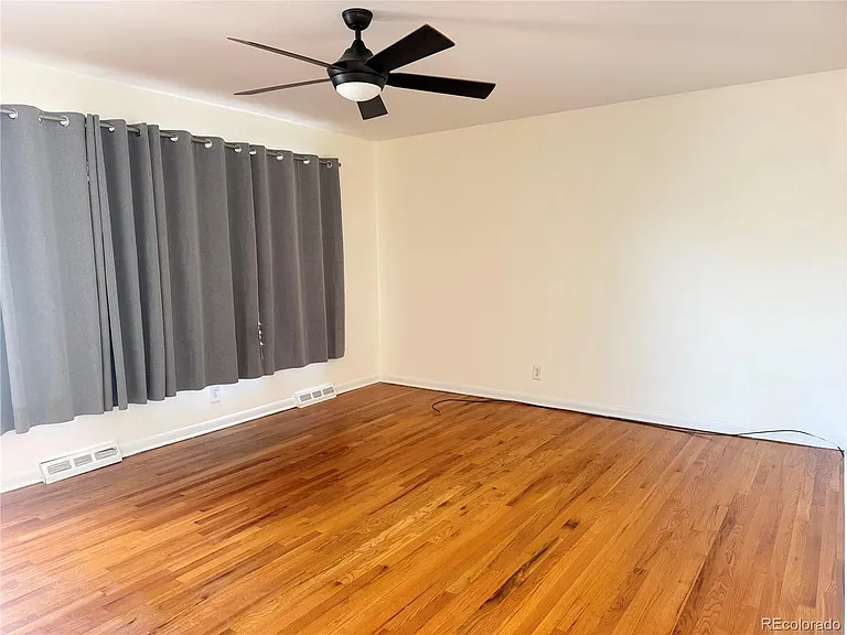 1223 S Eaton St — Photo 7