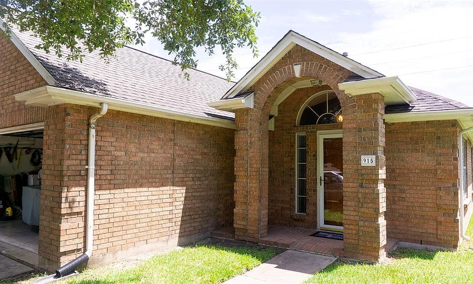 1st image of 915 Peach Blossom Dr