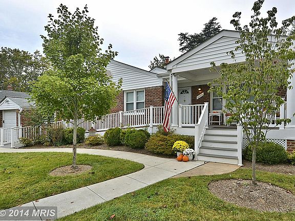 2nd image of 9709 Bellevue Dr