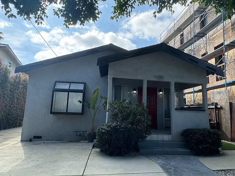 1st image of 1155 N Sycamore Ave #1