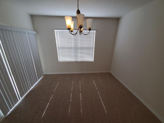 4th image of 947 Summer Glen Dr