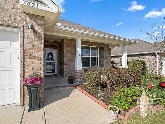 4th image of 7021 Shallow Brook Ct