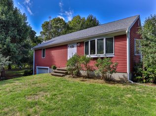18 Wilcox Ln, Centerville, MA 02632