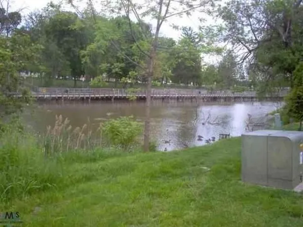 23 Dickinson Ave #L, Mount Clemens, MI 48043