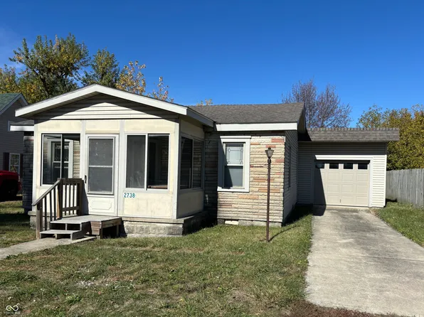 2738 N D St, Elwood, IN 46036