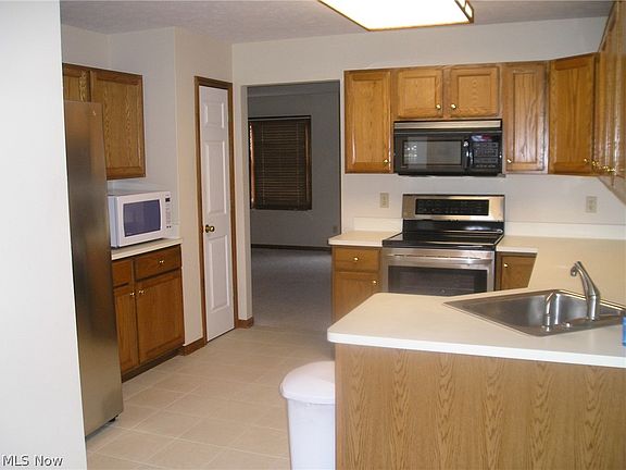 4th image of 19259 Bradford Ct