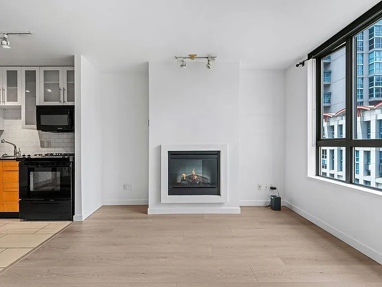 1225 Richards St #509 — Photo 36