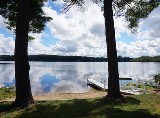 573 Reservoir Rd, Lunenburg, MA 01462