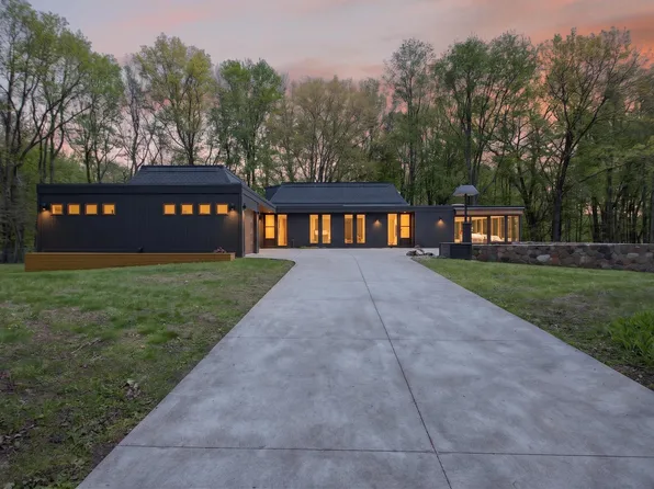 933 Crispell Rd, Clarklake, MI 49234