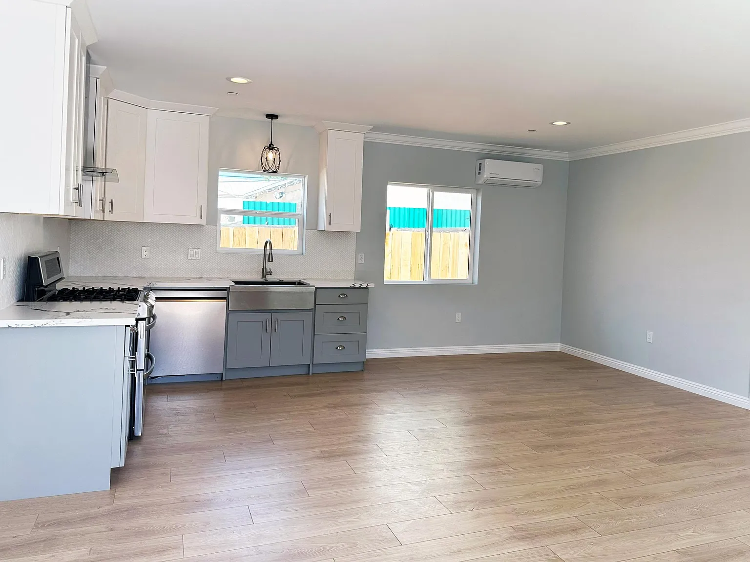 1 bed, 588 sqft, $2,670 — Photo 4