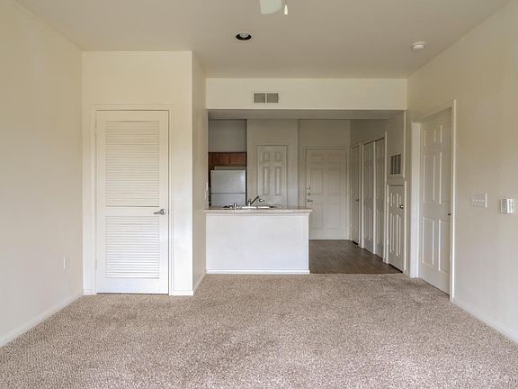 3rd image of 1017 Birdsong St #567345b4b