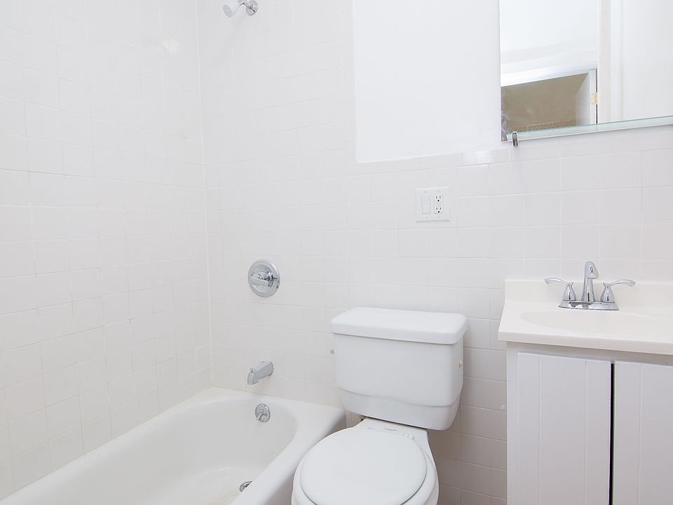 1st image of 701 Flatbush Ave APT 2R