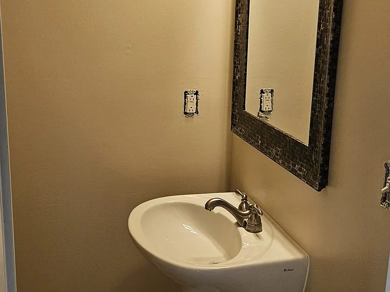 3059 London View Dr — Photo 14