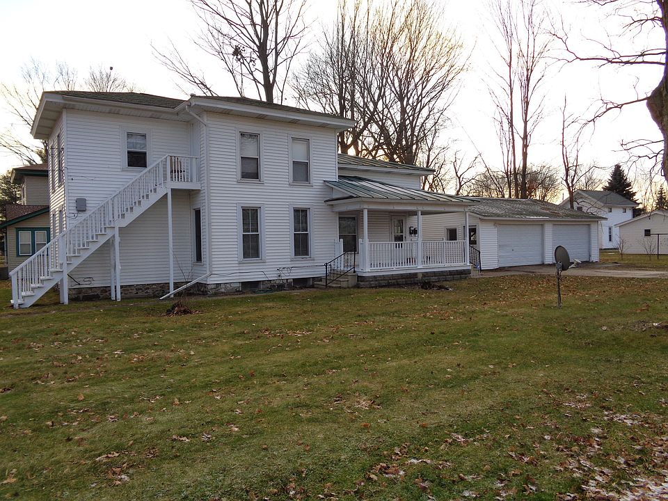 1st image of 302 E Division St #1