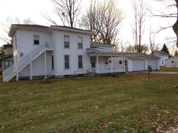 302 E Division St #1