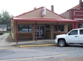 214 Main St, Elizabethtown, IL 62931