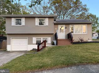 1 Nassau Rd, Somers Point, NJ 08244