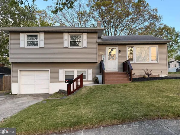 1 Nassau Rd, Somers Point, NJ 08244