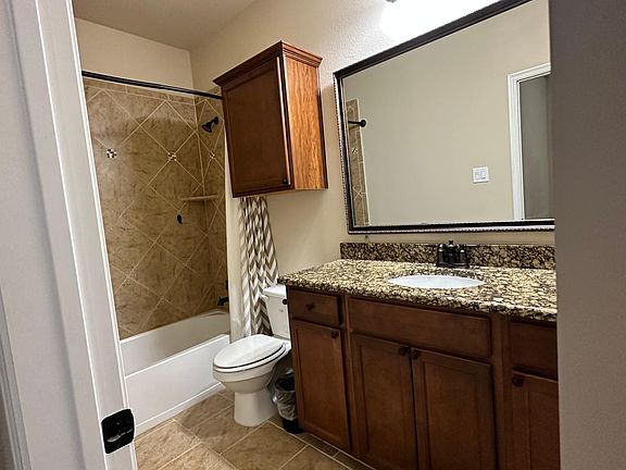 2nd bathroom