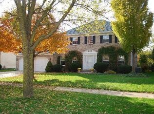 442 Quail Dr, Naperville, IL 60565