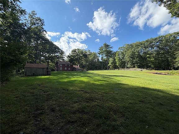 3rd image of 778 Hammet Rd