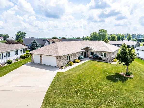 606 W View Dr, Readlyn, IA 50668