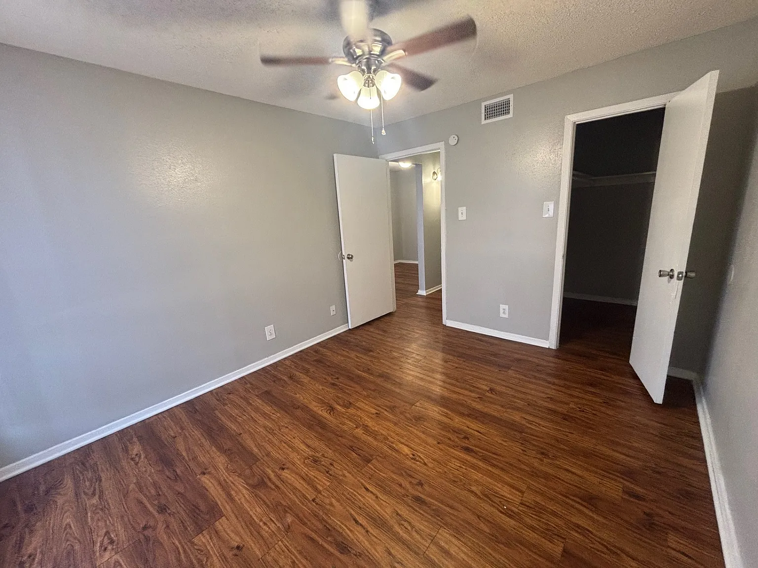 Edinburg Place Apartments - 0203 — Photo 3
