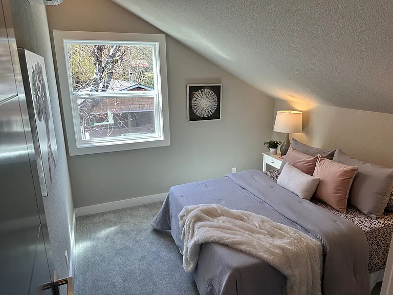 1294 Seeman St — Photo 11