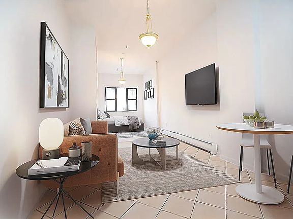 3rd image of 10 Claver Pl #1D