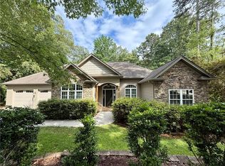 6 Westwind Ct, Salem, SC 29676