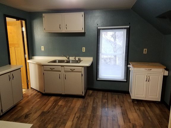 2nd image of 1633 Winnebago St #1633
