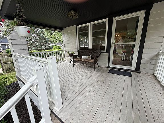 3rd image of 1538 46th St