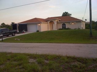 838 Carpenter St E, Lehigh Acres, FL 33974