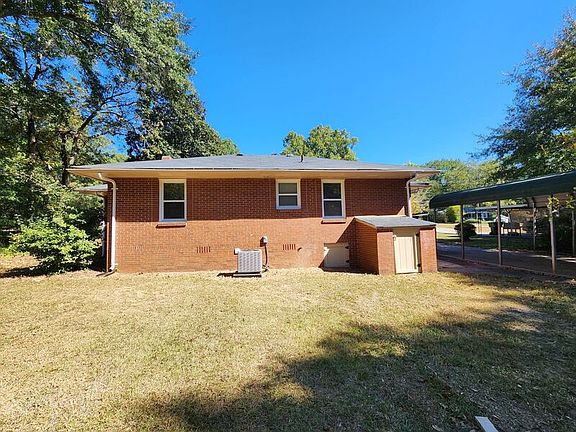2nd image of 125 Glen Iris Dr