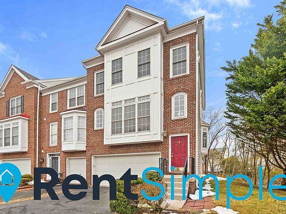 2nd image of 25201 Dunvegan Sq