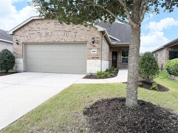 3251 Chimney Swift Ln, Richmond, TX 77469
