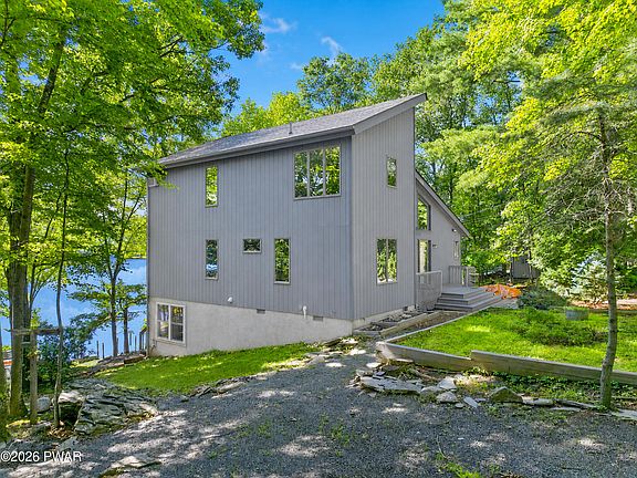 2nd image of 131 E Lake View Dr