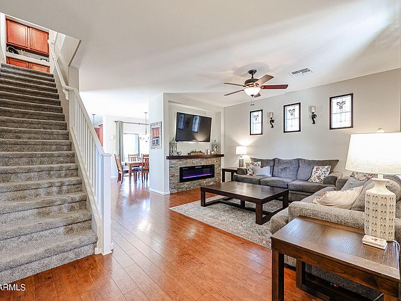 3rd image of 14884 W VOLTAIRE Street