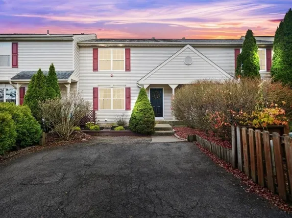 50 Marian Court, Warwick, NY 10990