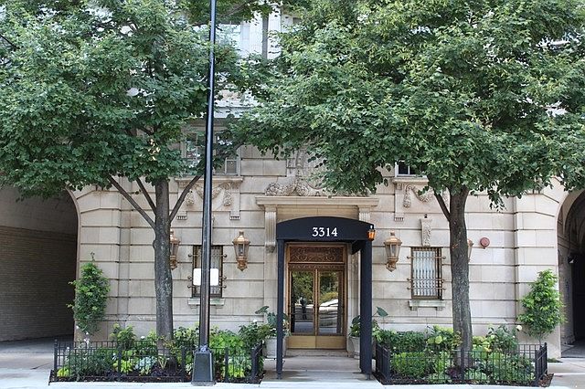 1st image of 3314 N Lake Shore Dr APT 5A