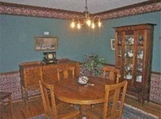 6883 W 164th Ter, Stilwell, KS 66085