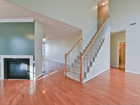 4th image of 2528 Unbridled Ln
