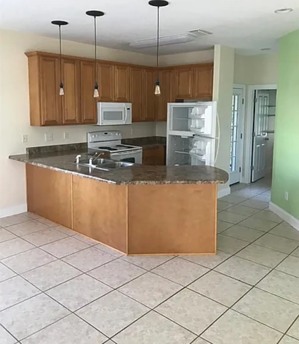 2 bed, 1220 sqft, $1,850 — Photo 4