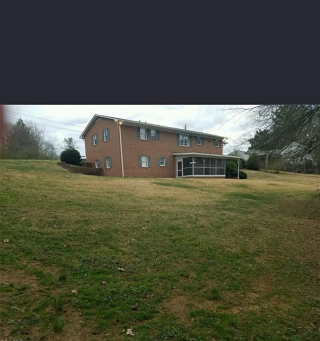 3 bed, 2603 sqft, $1,800 — Photo 4