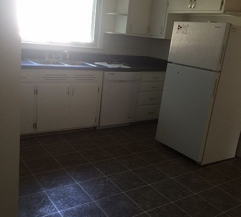 5th image of 1553 Aspin St