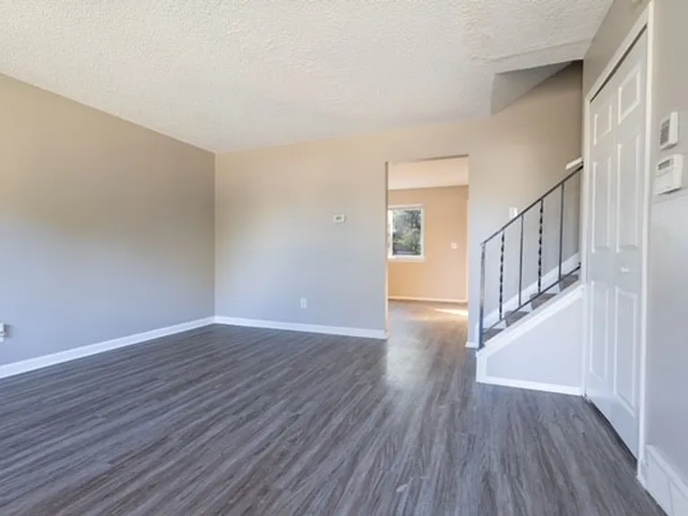 2859 Falcon Bridge Dr — Photo 12