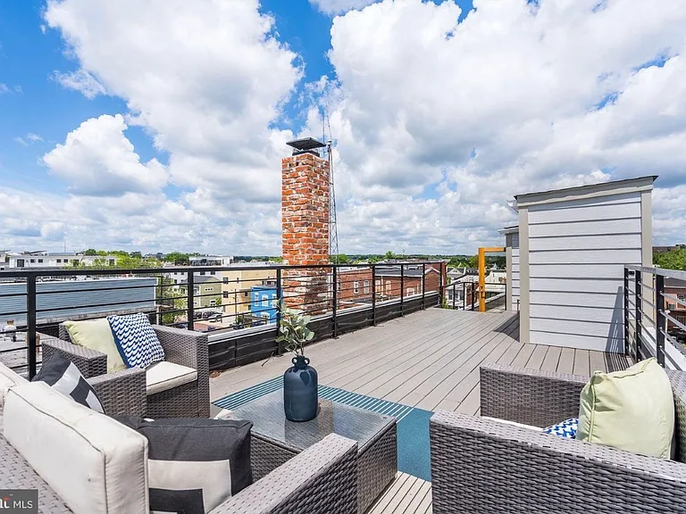 747 Morton St NW #2 — Photo 4