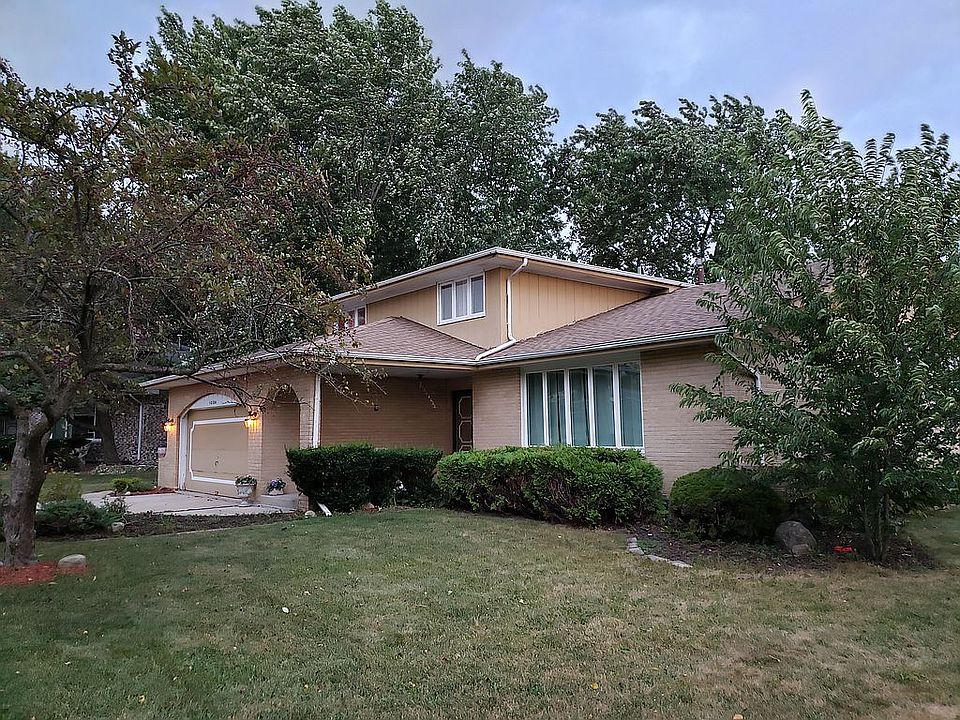 1st image of 13154 W Sparrow Ct