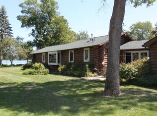 W322N7422 Reddelien Rd, HARTLAND, WI 53029